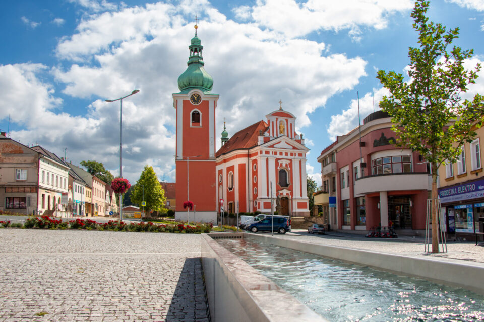 Červený Kostelec srpen